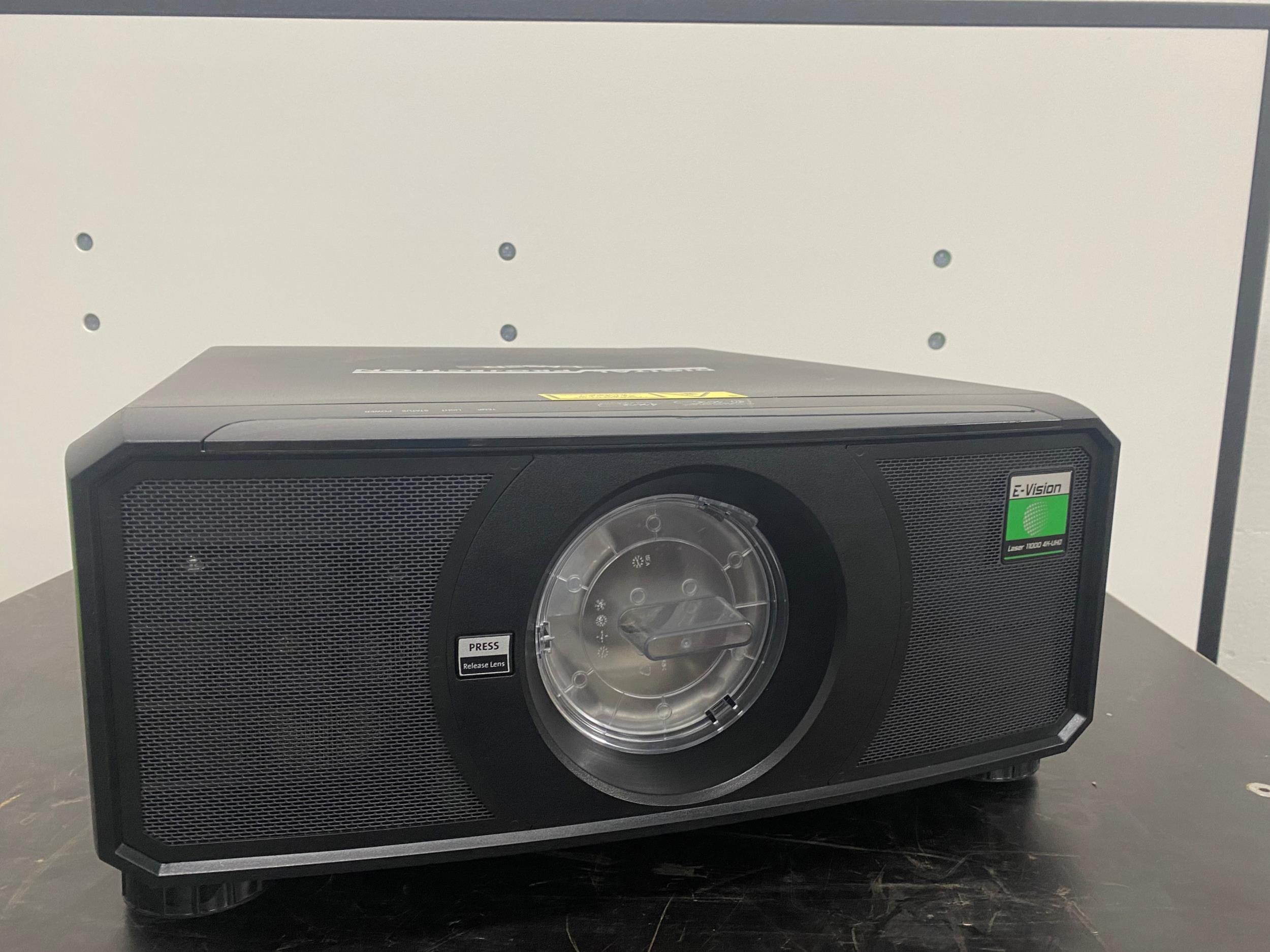 Digital Projection E-Vision Laser 11000 4K